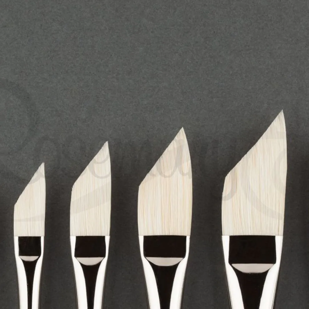 'The Tisch' Bristle Dagger